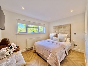 Photo 4- click for photo gallery